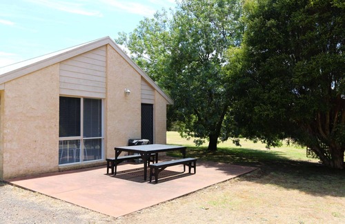 Bellbrae Cabaña | Peaceful Pet Friendly Escape at Bells Beach Cottages