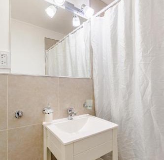 San Nicolas Apartamento | Peaceful, Pet-Friendly Central Apt