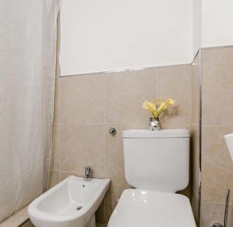 San Nicolas Apartamento | Peaceful, Pet-Friendly Central Apt