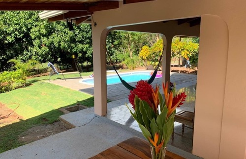 Villarreal Casa | MASCOTA AMIGABLE DE 3 DORMITORIOS, PISCINA PRIVADA, A 5 MINUTOS DE TAMARINDO