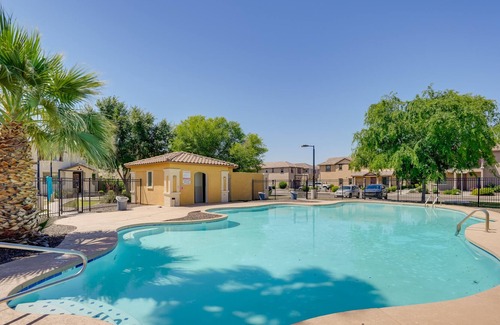 Maryvale Casa | Peaceful Phoenix Townhome Rental w/ Pool Access