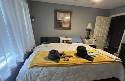 Clear Lake Casa | ***Peaceful Private Room A Get Away with WiFi and Free Parking***