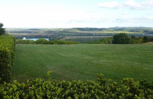 Terranora Condominio | Peaceful & Private with amazing 360 VIEWS- 4 Acre Estate -15m pool