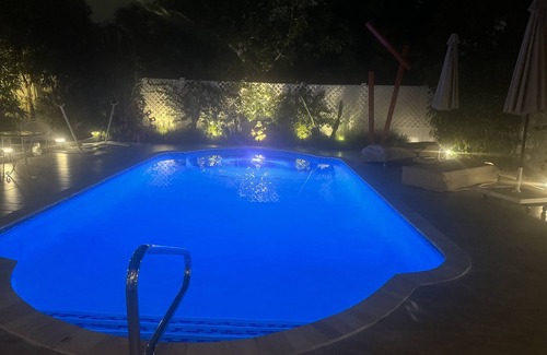 South Middle River Casa | Peaceful quiet relaxing pet friendly close to Wilton Manors.