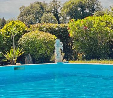 Montboucher-sur-Jabron Apartamento | Peaceful retreat in Drome Provencale Castel