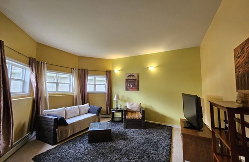 Eastern Passage Casa | Peaceful retreat with beautiful ocean view in quiet Eastern Passage