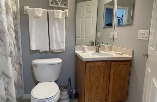 Arlington Casa | Peaceful Retreat 9 min to Stadium 14 min to the Beach