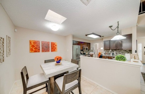 North San Antonio - SAT Casa | Peaceful Retreat, central location can’t be beat!