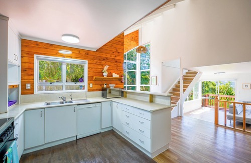 Whangarei Casa | Peaceful Retreat in Raumanga(Shared Amenities)