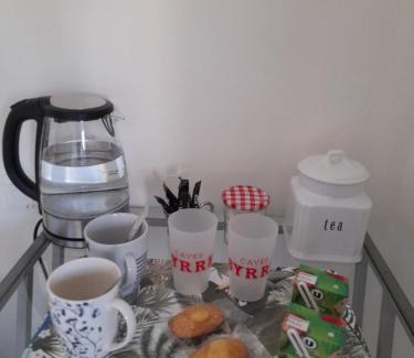 Thuir Casa | Peaceful room, Thuir centre, view Le Canigou