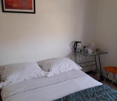 Thuir Casa | Peaceful room, Thuir centre, view Le Canigou