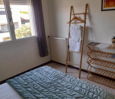 Thuir Casa | Peaceful room, Thuir centre, view Le Canigou