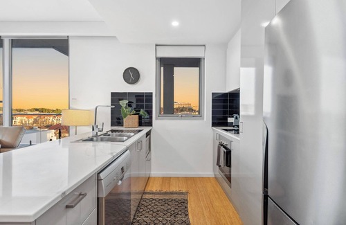 East Perth Apartamento | Peaceful Sanctuary with Panoramic Views near Optus Stadium