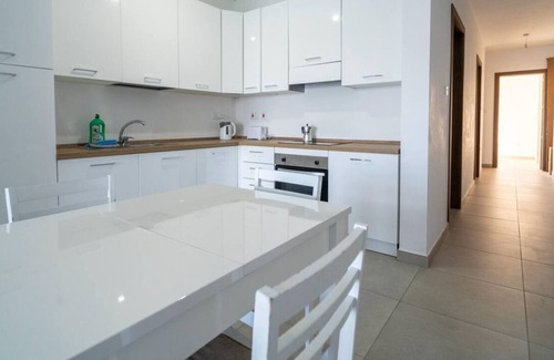 Birzebbuga Apartamento | Peaceful Seafront 3BR Apt with Balcony!