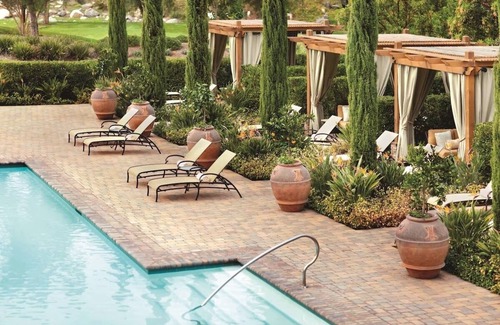 Rancho Bernardo Hotel | Peaceful Setting Perfect for Family Getaway | Spacious Room w/ Private Patio