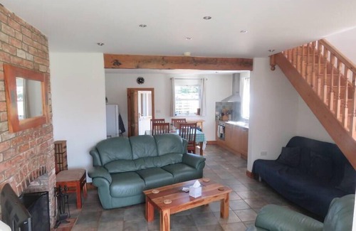Horncastle Casa | Peaceful South Cottage, Bainvalley Cottages