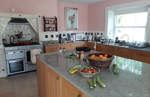 Watch House Village Casa | Peaceful, spacious and romantic artist's home