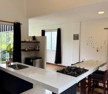 Bellavista Casa | Peaceful & Spacious Home, Near transport & store