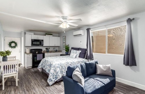 Tempe Apartamento | Peaceful Studio in Tempe with Parking and Huge Backyard