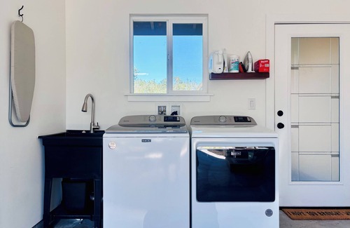 Ocean View Casa | Peaceful, stylish, modern Hawaiian getaway on one acre with views and stars!