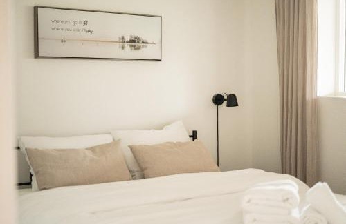Armstrong Apartamento | Peaceful Suite near Vernon Armstrong Brand New