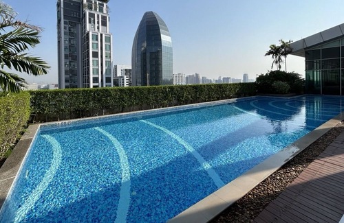 Phaya Thai Condominio | Peaceful stay, 1 BTS stop to Ari + Workspace