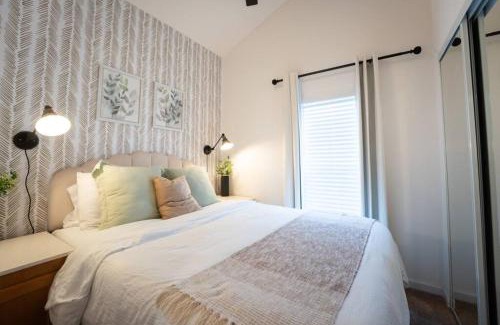 San Luis Obispo Casa | Peaceful Tiny Home Loft and Sauna