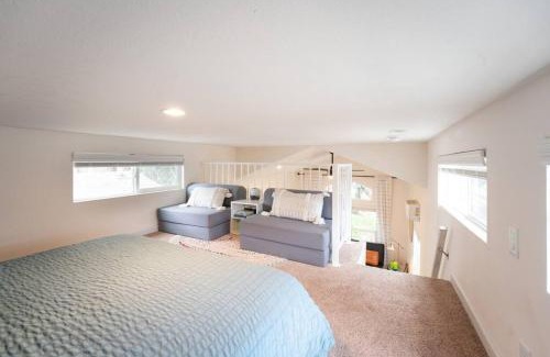 San Luis Obispo Casa | Peaceful Tiny Home Loft and Sauna