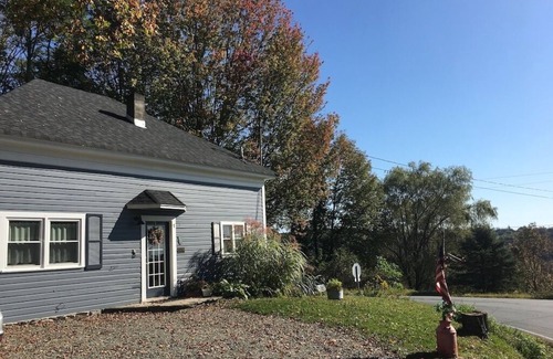 Town of Delaware Casa | Peaceful Upstate Renovated Schoolhouse