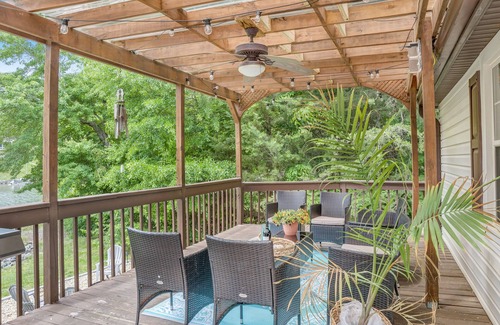 Terrell Casa | Peaceful Retreat on Lake Norman /Pontoon Boat ava.