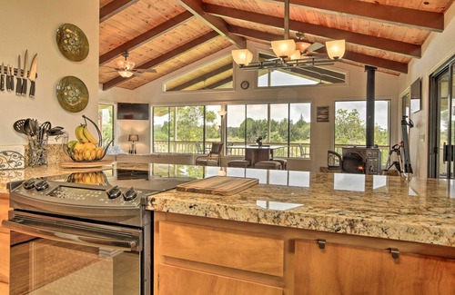 Volcano Casa | Peaceful Volcano Home Near National Park!