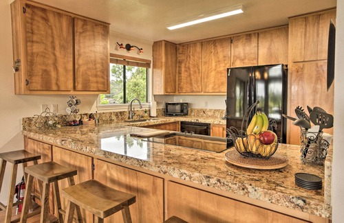 Volcano Casa | Peaceful Volcano Home Near National Park!