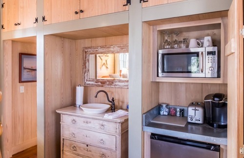 Oriental Cabaña | Peaceful Waterfront - Cozy Cottage - River Dunes
