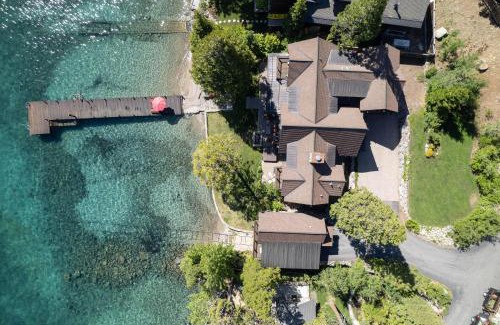 Tahoma Casa | Peaceful Waters By Hauserman Rentals