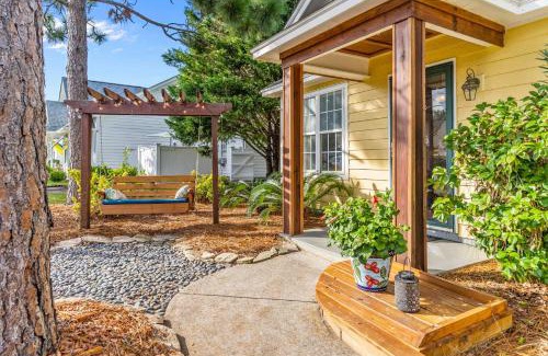 Myrtle Grove Casa | Peaceful Wilmington Home Near Beach and Downtown!
