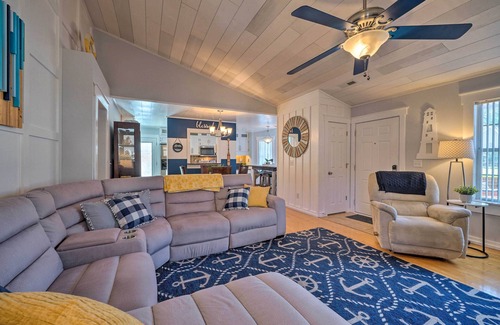 Myrtle Grove Casa | Peaceful Wilmington Home Near Beach & Downtown!