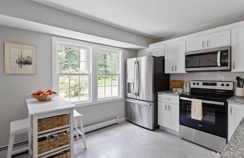 Richmond Casa | Peaceful Wooded Retreat Near Beaches, Trails & More!