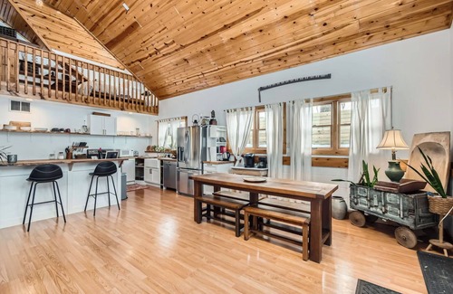 Delaware Cabina | Peaceful Wooded River Retreat to relax, recharge and to make memories.