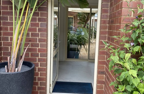 Ocean Grove Casa | Peaceful Woodlands escape close to beach.