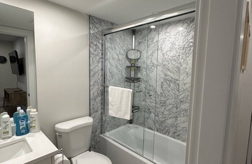 Hastings Casa | Peacefull/Quiet 1 Bedroom Basement Suite