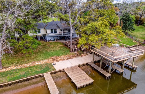 Brazoria Casa | Retiro de duraznos en el río San Bernard