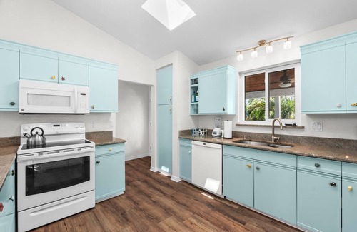 Longbeach Village Casa | Peacock Place LBK - Gorgeous 3-bedroom house in Longboat Key