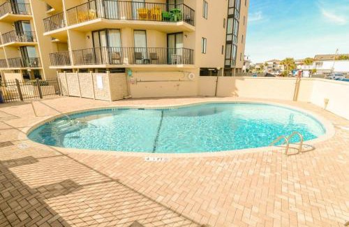 Windy Hill Casa | Peak Paradise 3 BR Oceanfront Summit Condo w Pool