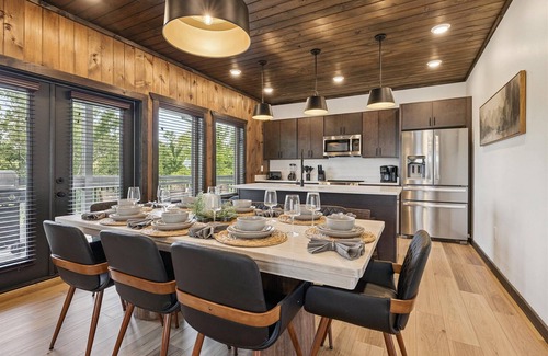 Pigeon Forge Cabina | Peak Pursuit - New Luxury Build Home with Private Pool by Beyond Expectations
