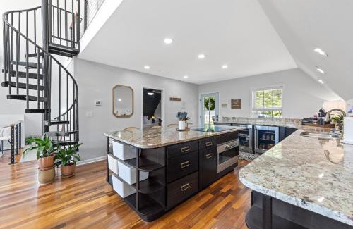 Afton Casa | Peak Retreat Near Trails And Wineries