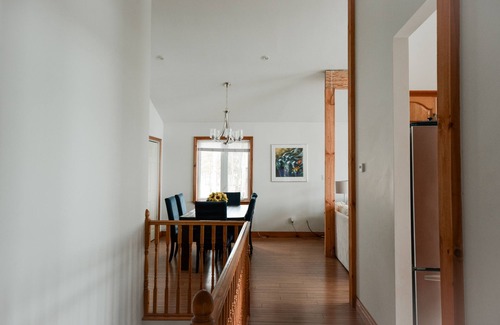 The Blue Mountains Cabaña | Peak to Shore - Waterfront Cottage Located in Thornbury ON