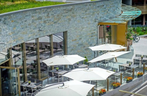 Laax Apartamento | Peaks Place Apartment-Hotel & Spa by Interhome