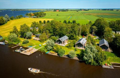 Grou Casa | Pean-buiten Waterlodges
