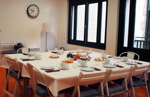 Carballedo Chalet De Esquí | Peares Center Chalet
