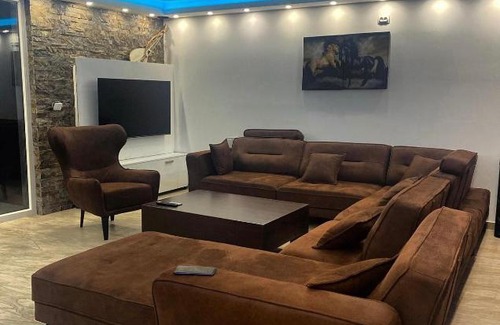 Belgrade Casa | Pearl house